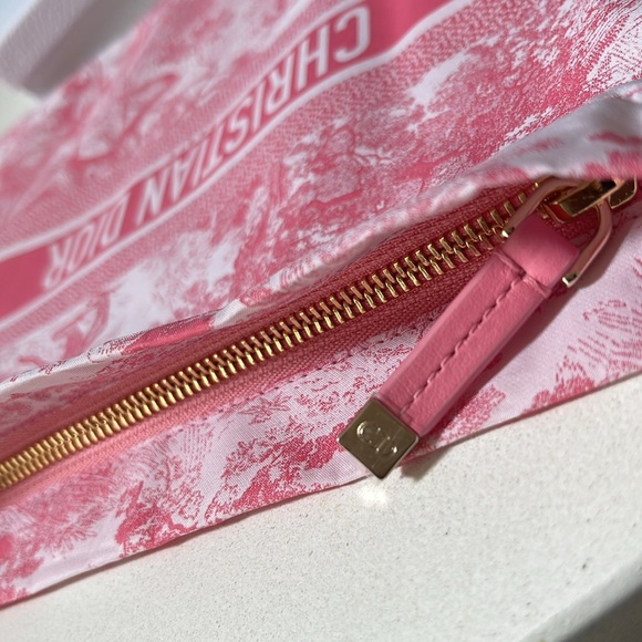 Dioriviera Dior l Toile De Jouy Travel Zipped Pouch Candy Pink Technical Fabric - Picture 5 of 12
